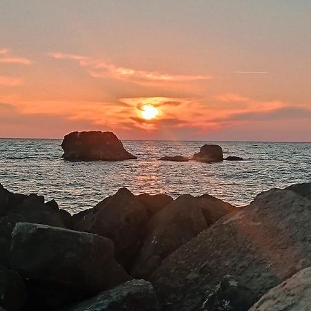 Aurorooms Affittacamere Scoglitti Exteriör bild
